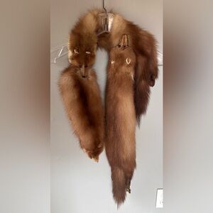 Vintage 1950’s Elegant Brown Fur Pelt Stole Scarf Wrap Fall Fashions 1940s
